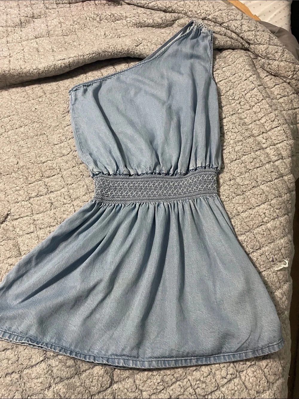 Southern Tide One-Shoulder Light Blue Denim-Effect Mini Dress - Picture 5 of 5